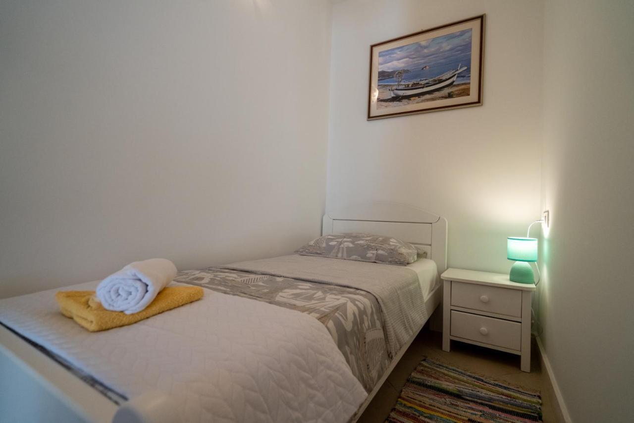 Apartman Dupin Dugi Rat Exterior photo