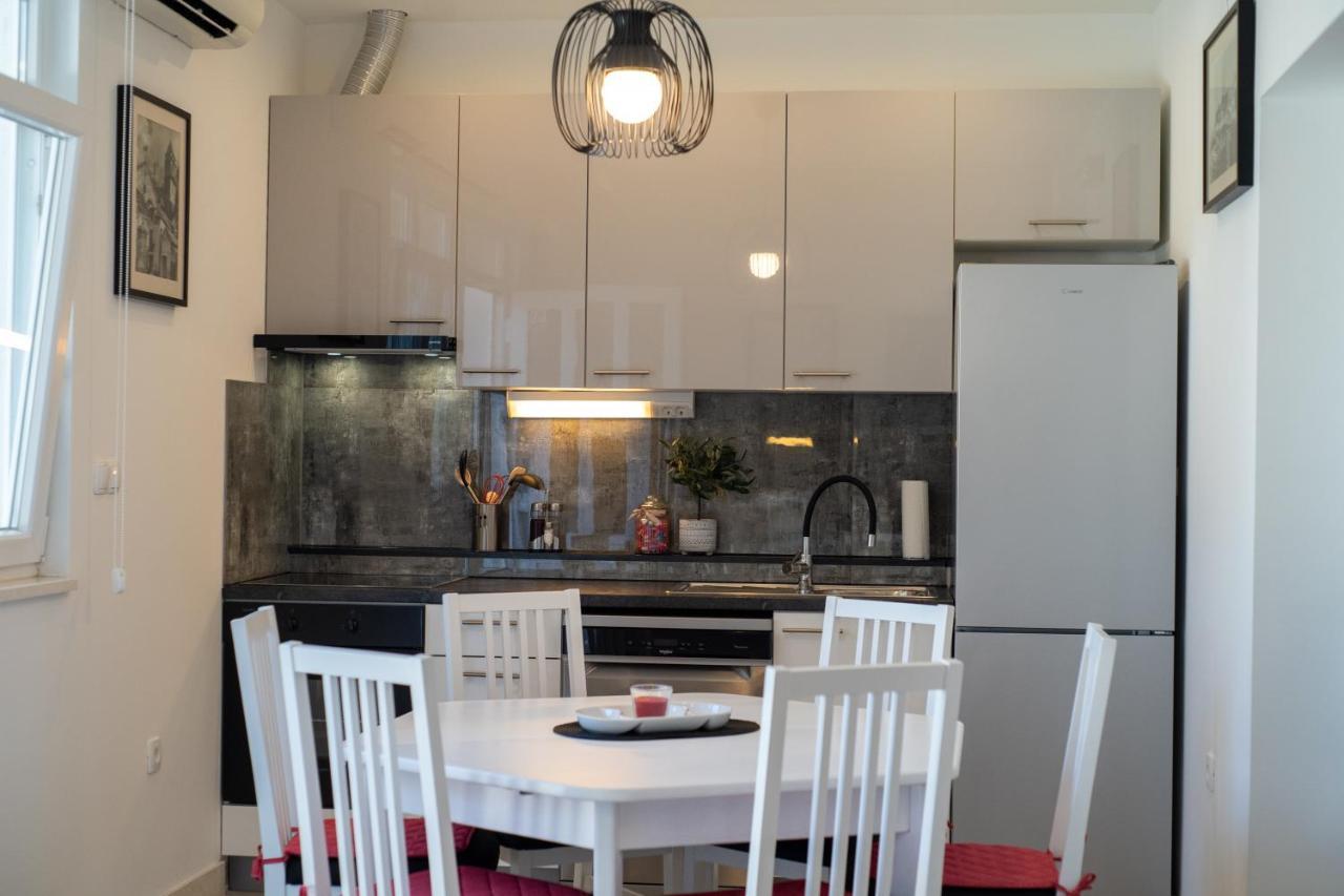 Apartman Dupin Dugi Rat Exterior photo